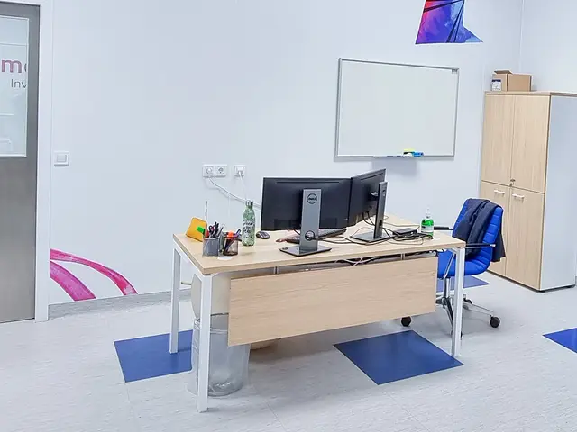 Coopervision office design